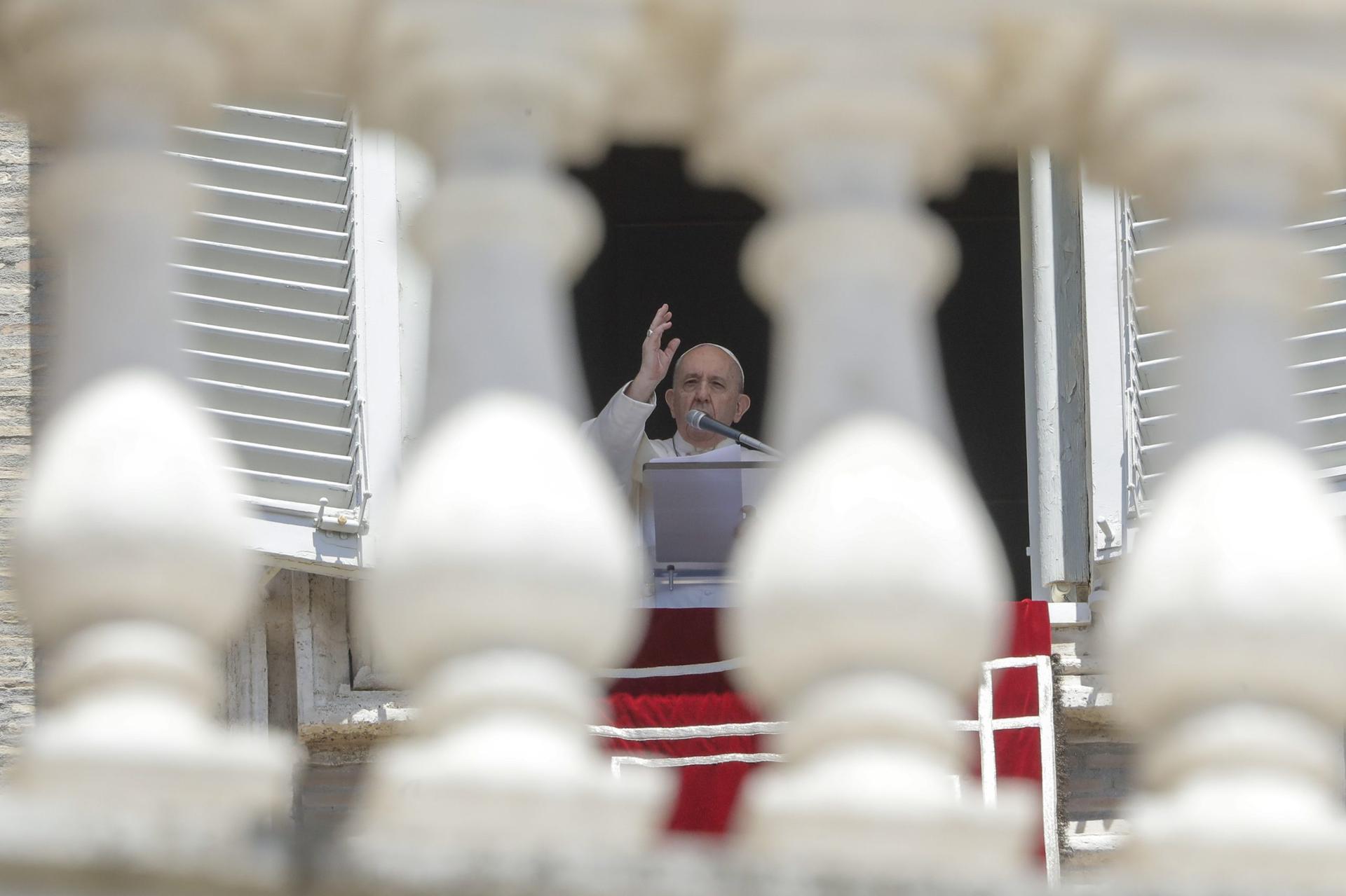 Pope sends strong message to U.S. Catholics after Floyd death