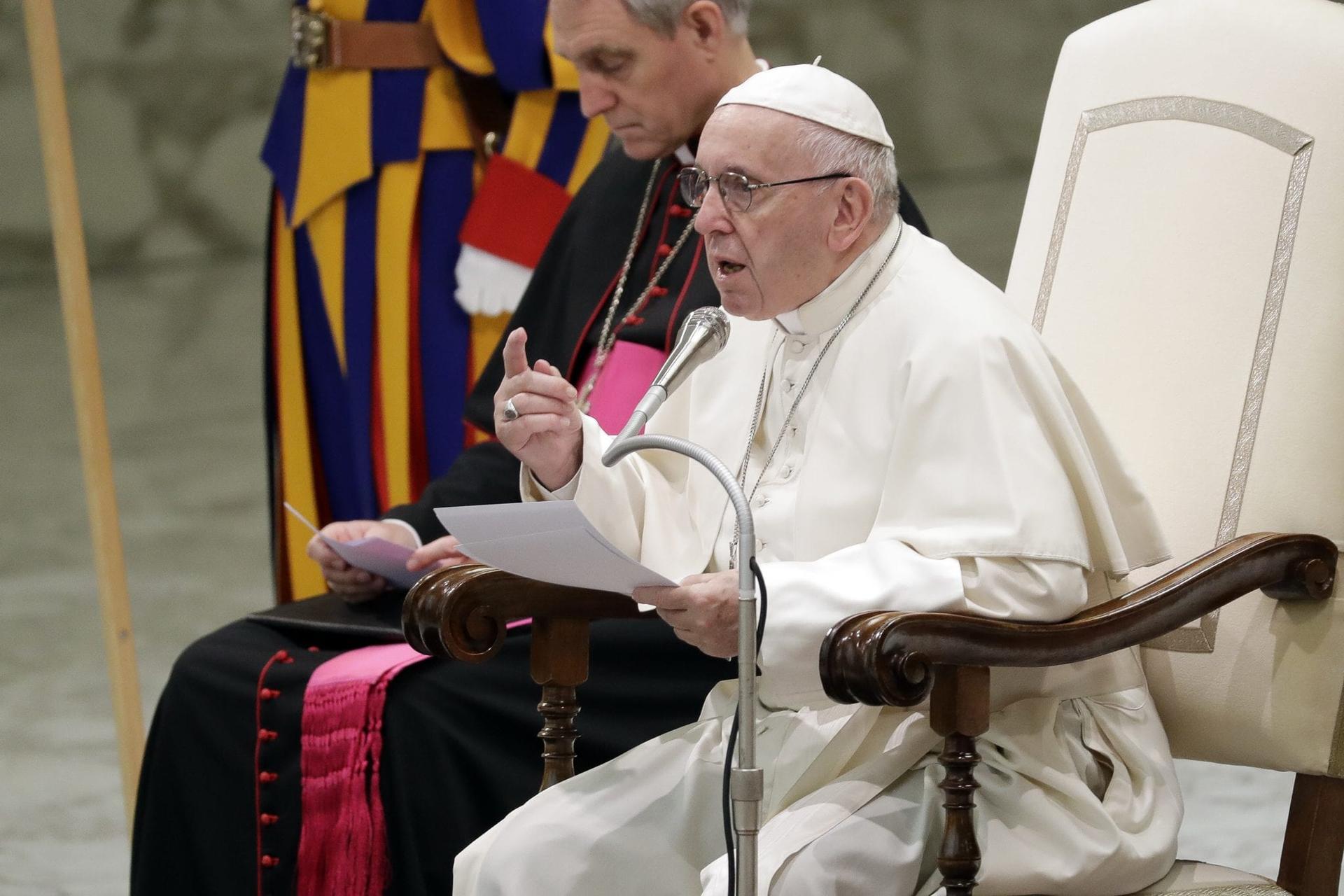 Pope Francis: To pray, begin with humility
